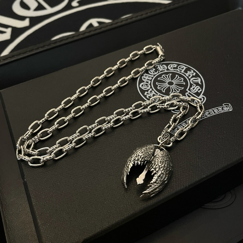 Ch**me He**ts necklace-091