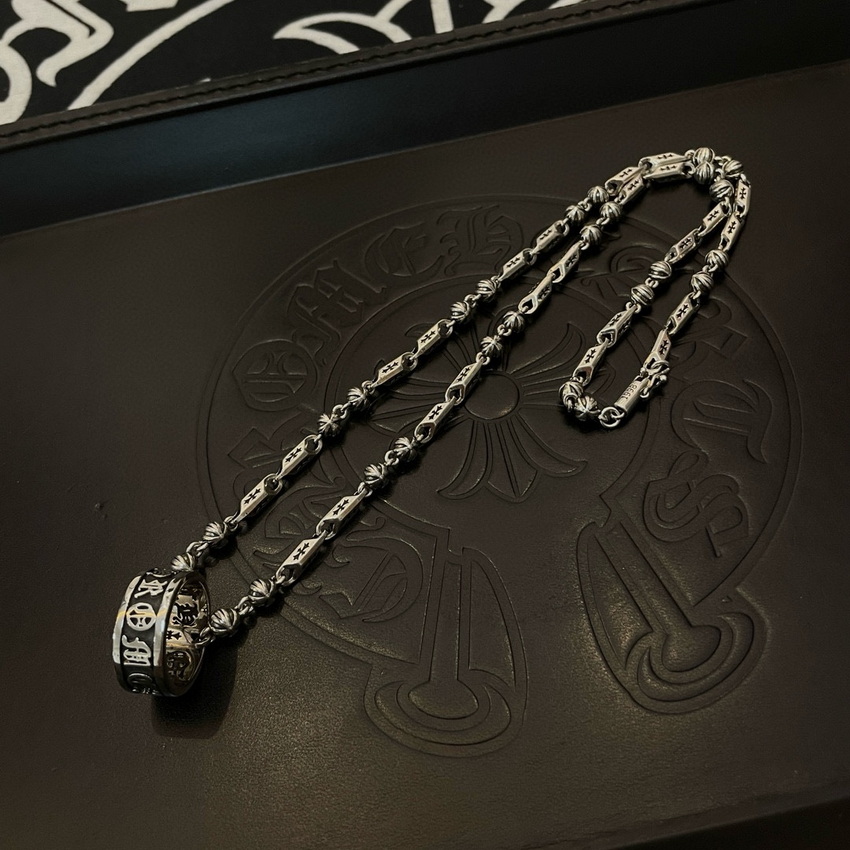 Ch**me He**ts necklace-093