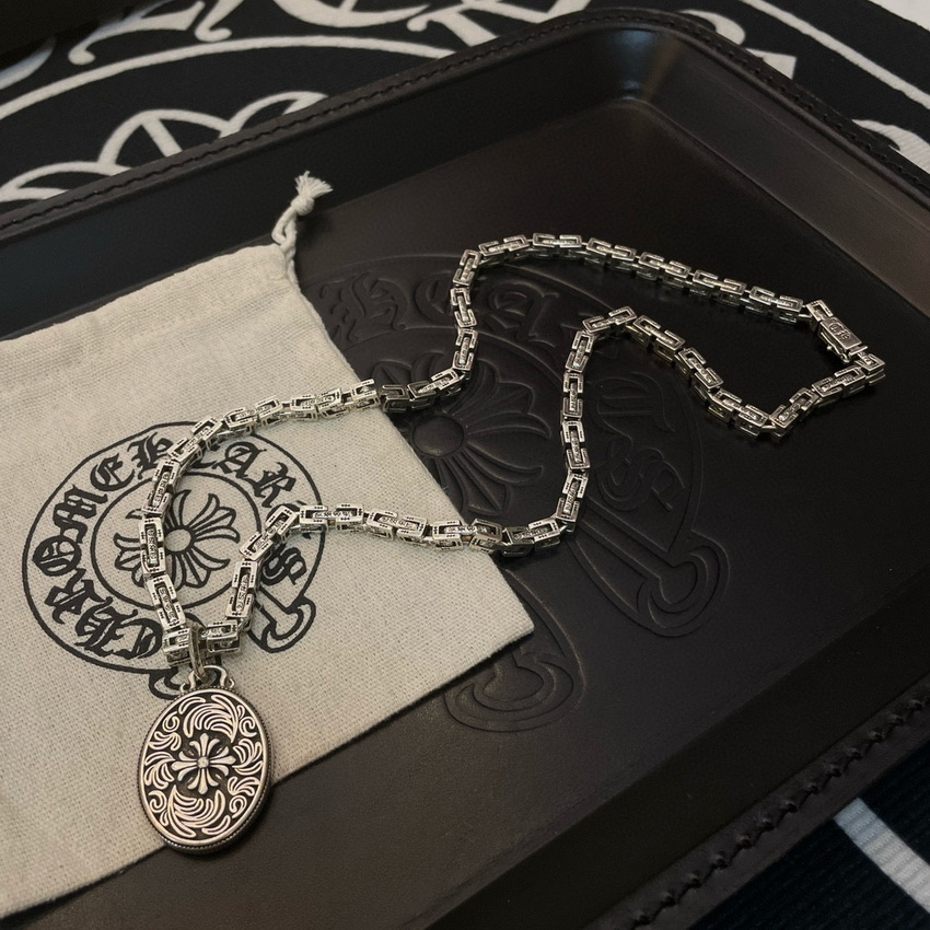 Ch**me He**ts necklace-095