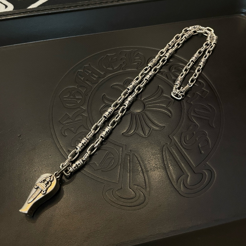 Ch**me He**ts necklace-096