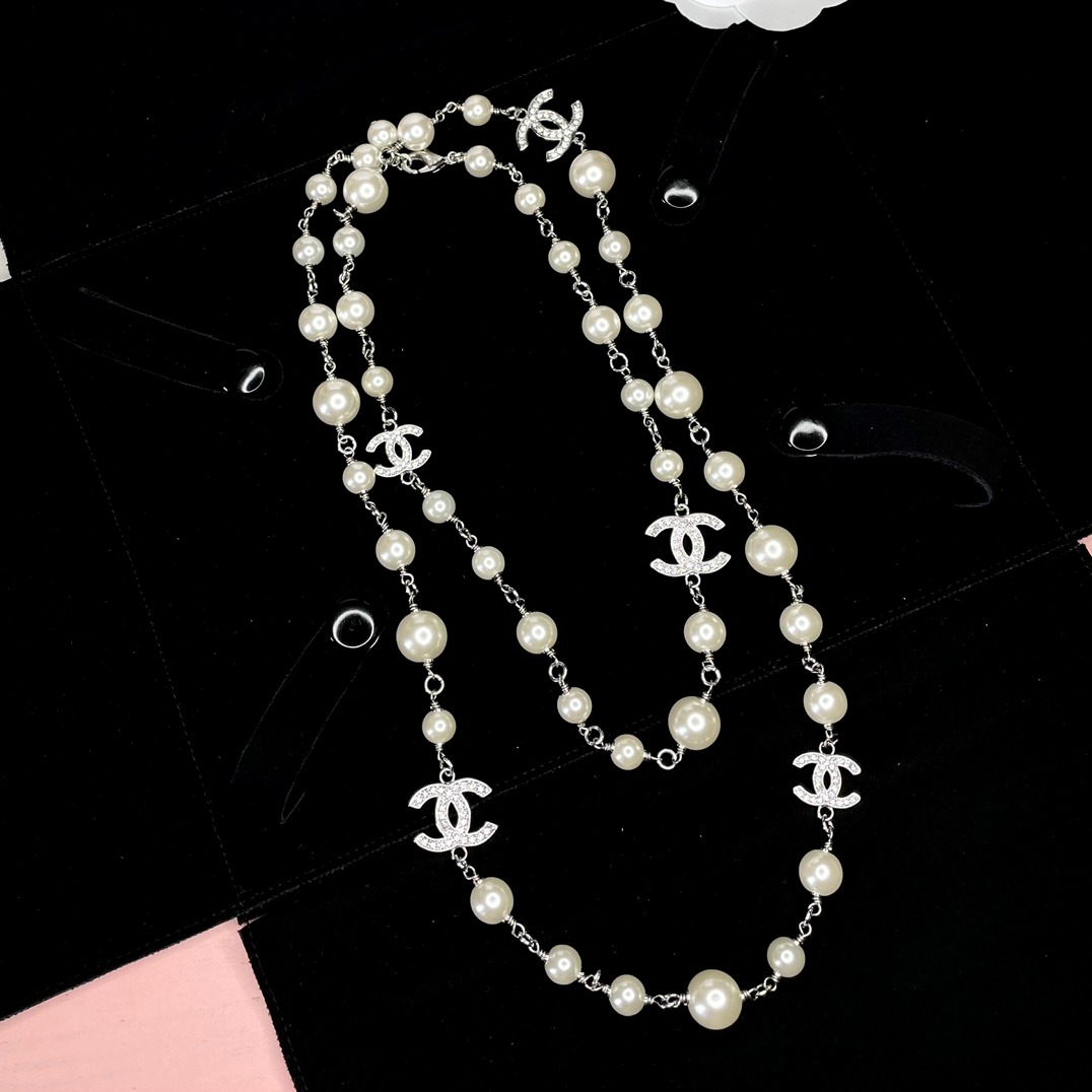 Ch*el necklace-479