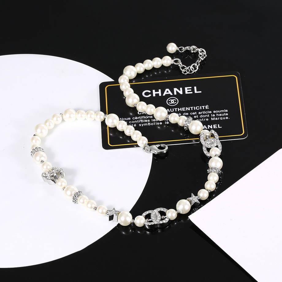 Ch*el necklace-179