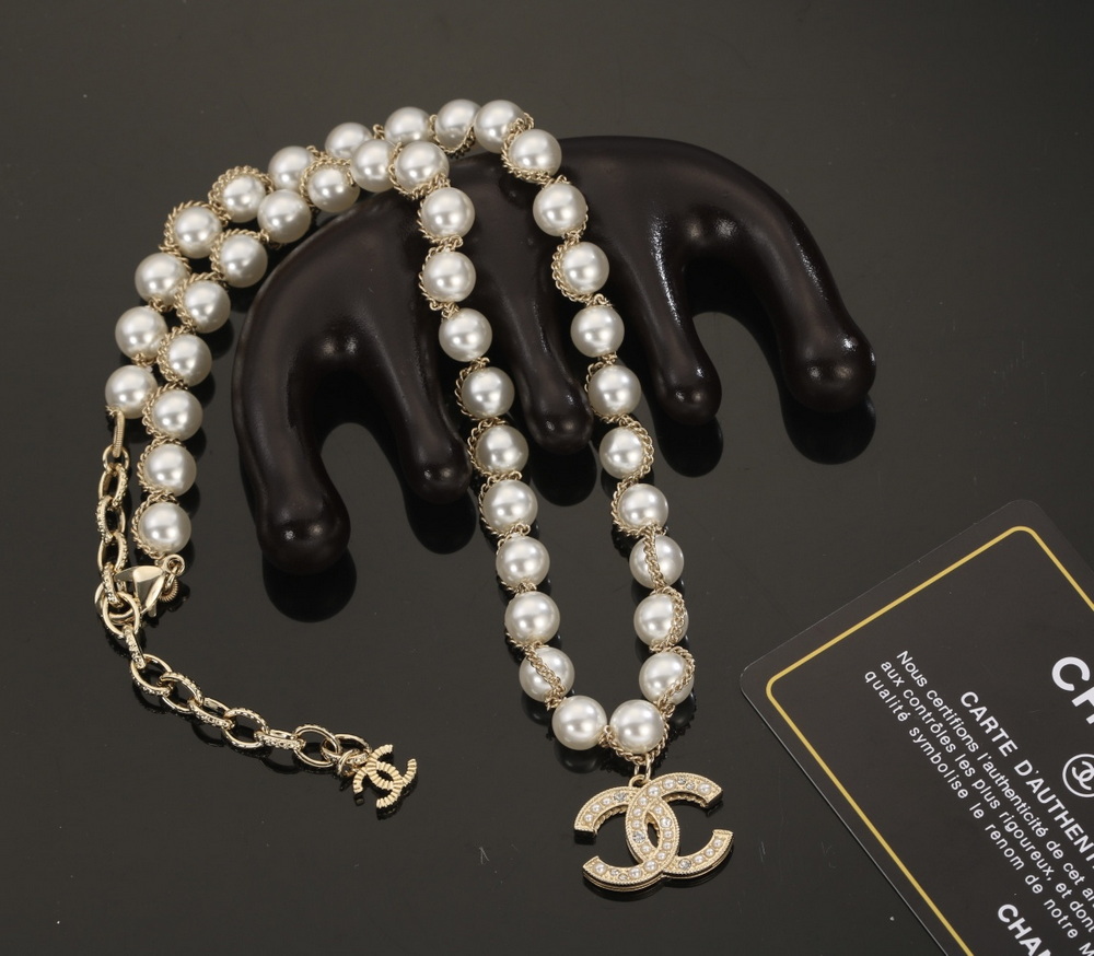 Ch*el necklace-323