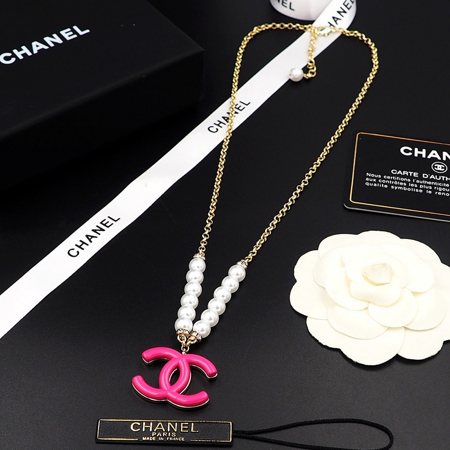 Ch*el necklace-171