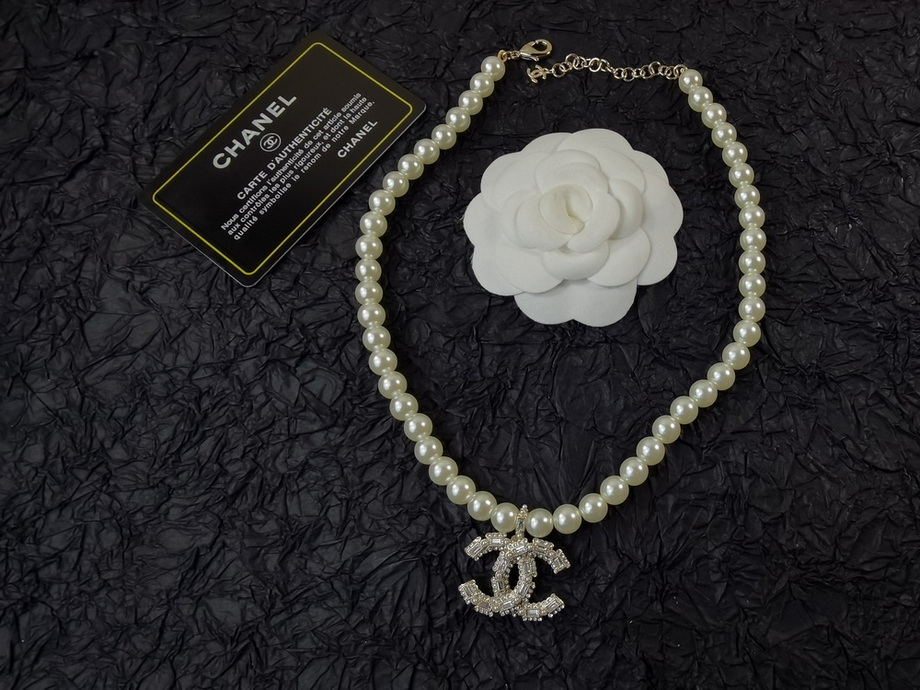 Ch*el necklace-156