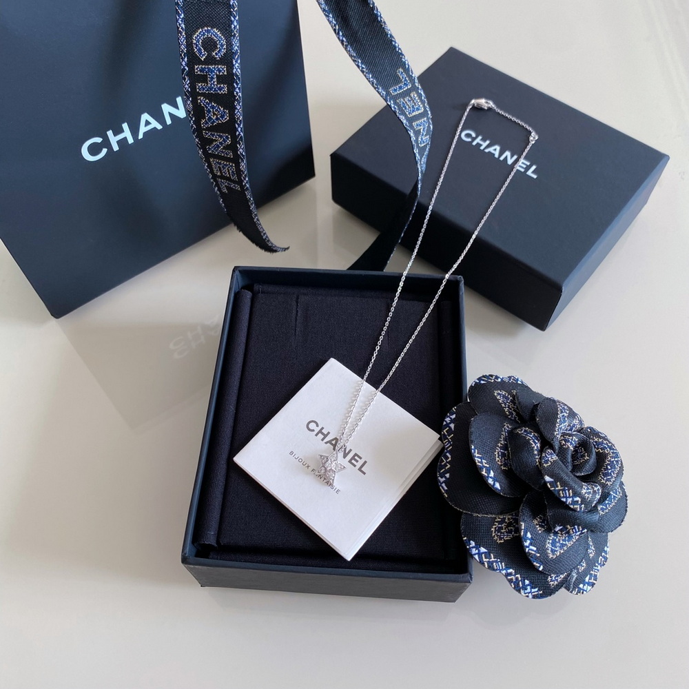 Ch*el necklace-025