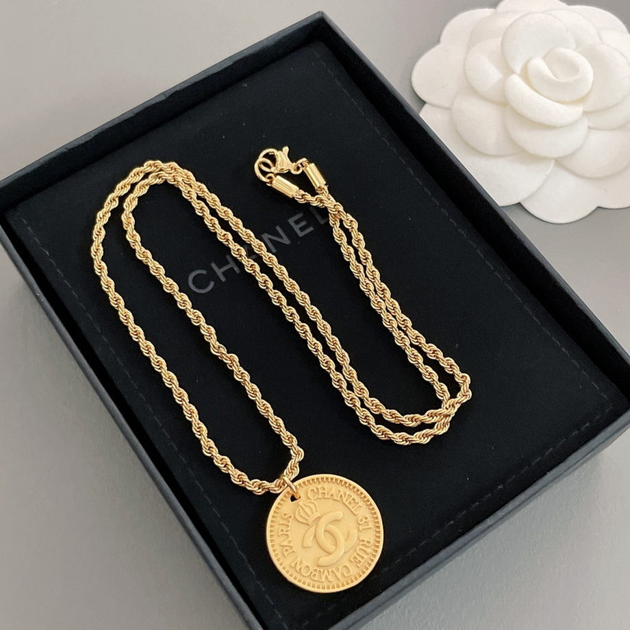 Ch*el necklace-292