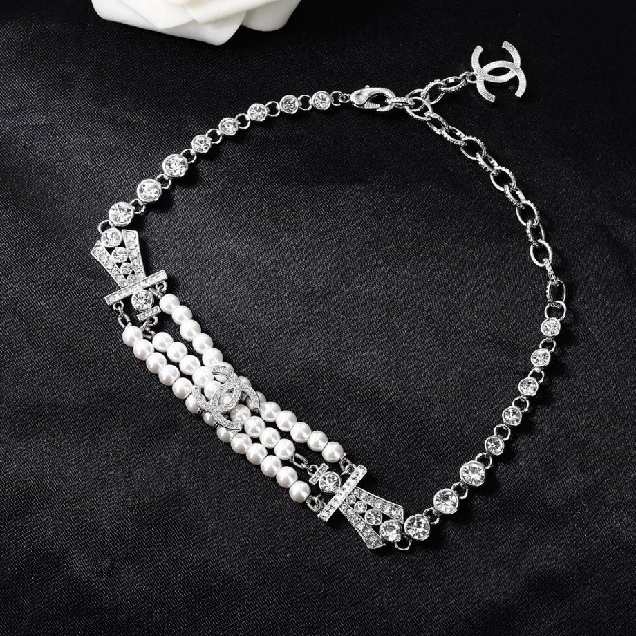 Ch*el necklace-369