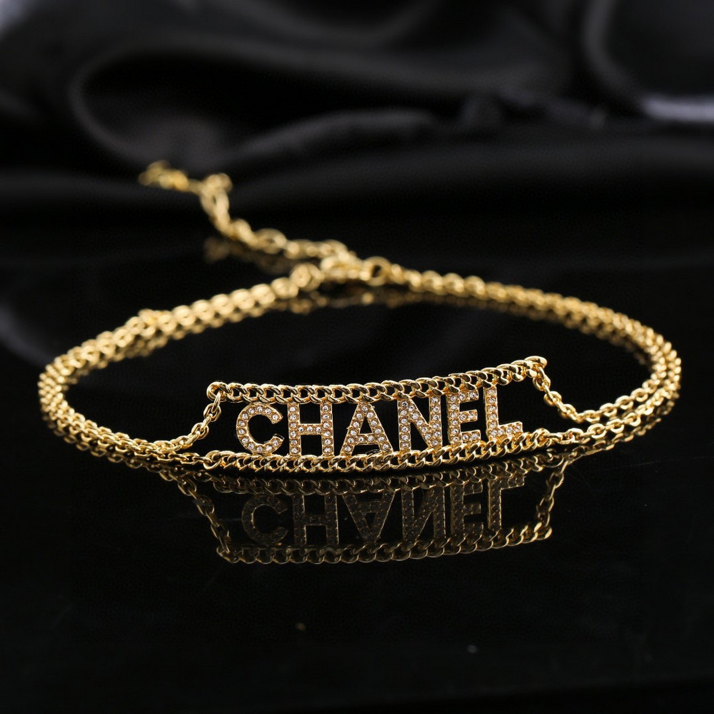 Ch*el necklace-092