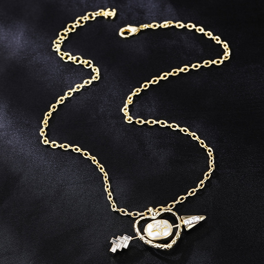 Ch*el necklace-083