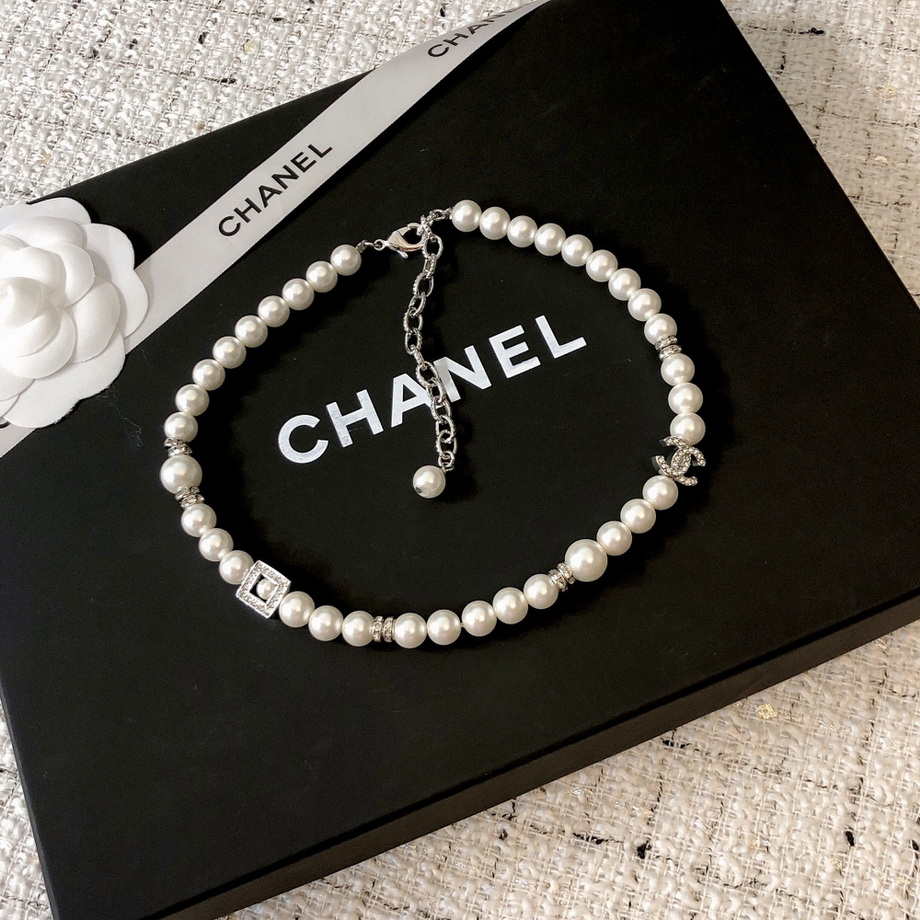 Ch*el necklace-252