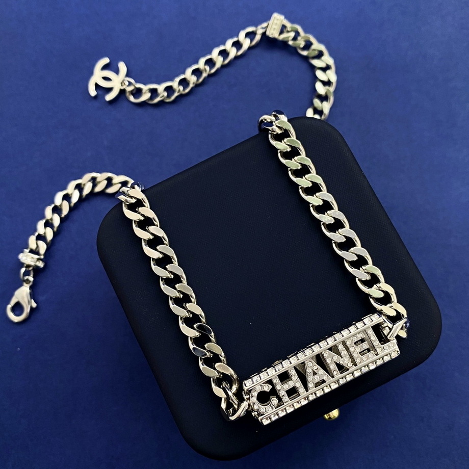 Ch*el necklace-250
