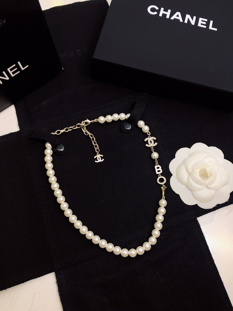 Ch*el necklace-042