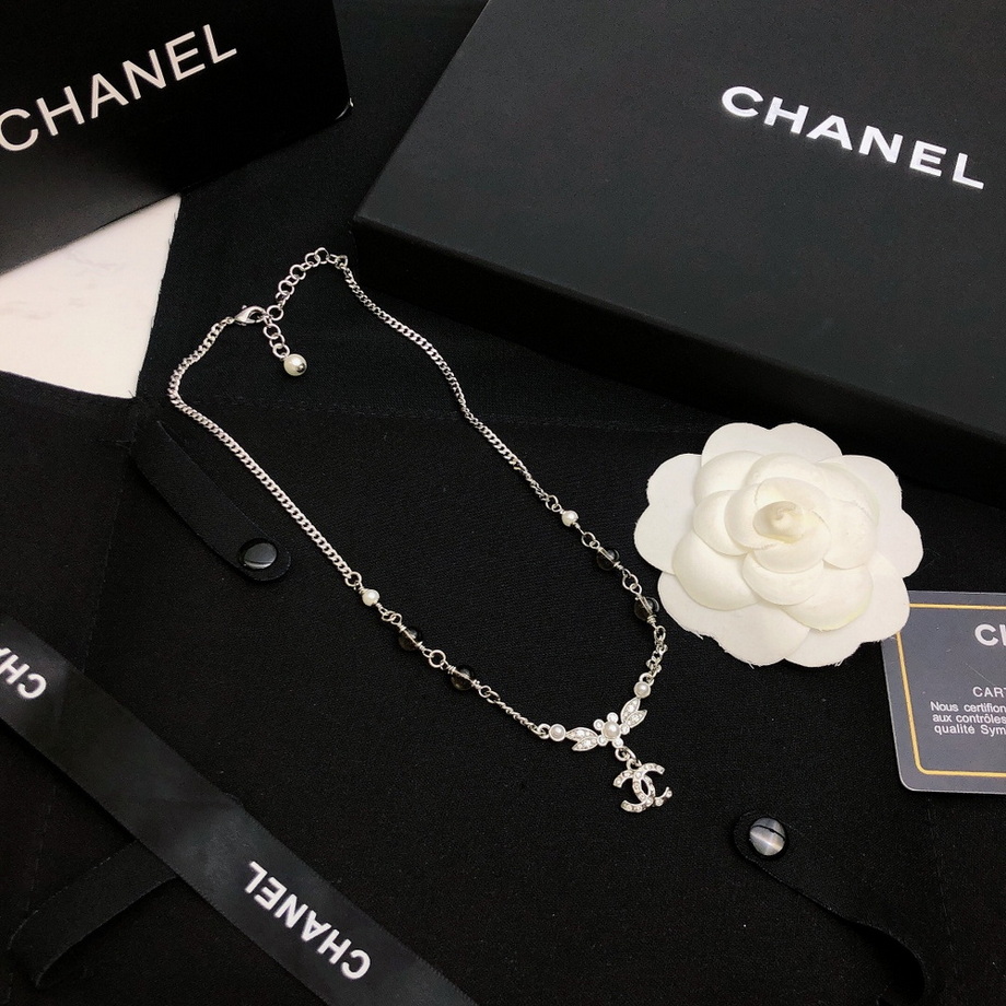 Ch*el necklace-041