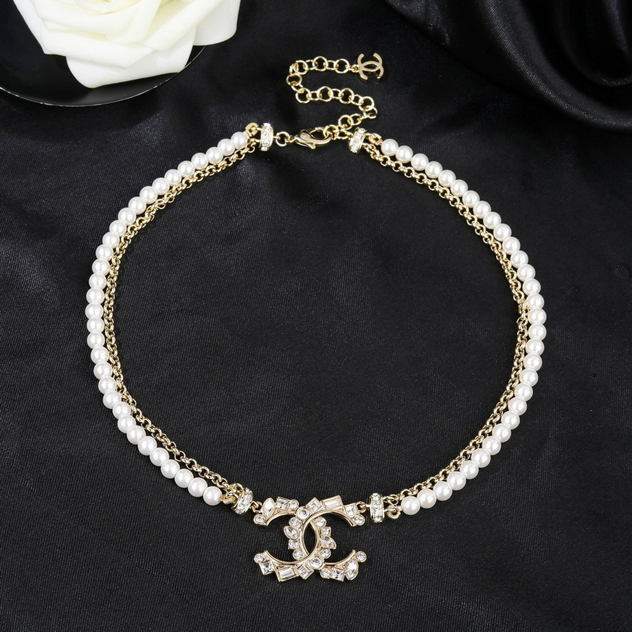 Ch*el necklace-217