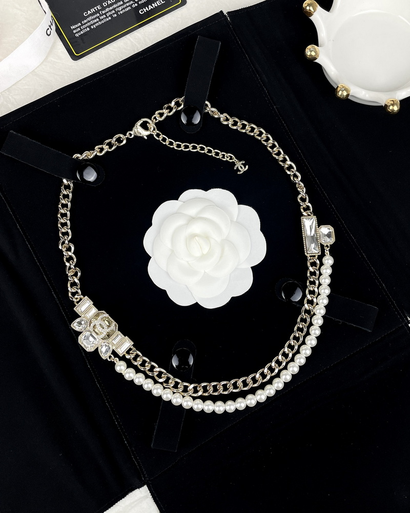 Ch*el necklace-334