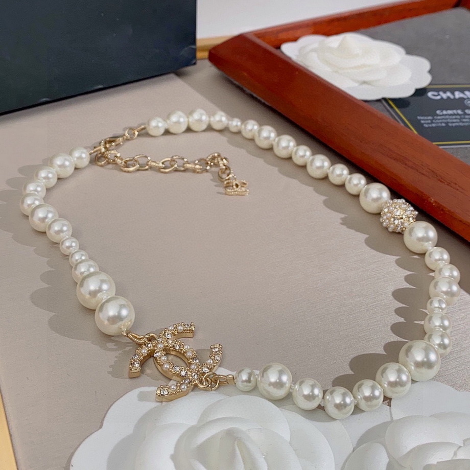 Ch*el necklace-332