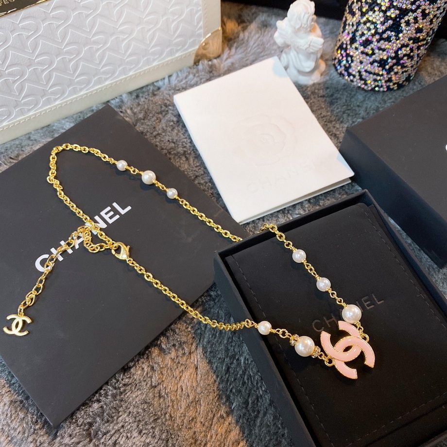 Ch*el necklace-185