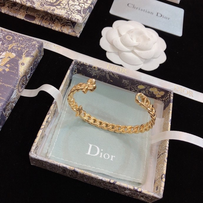 D*or necklace-063