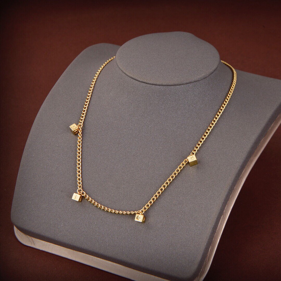 D*or necklace-044