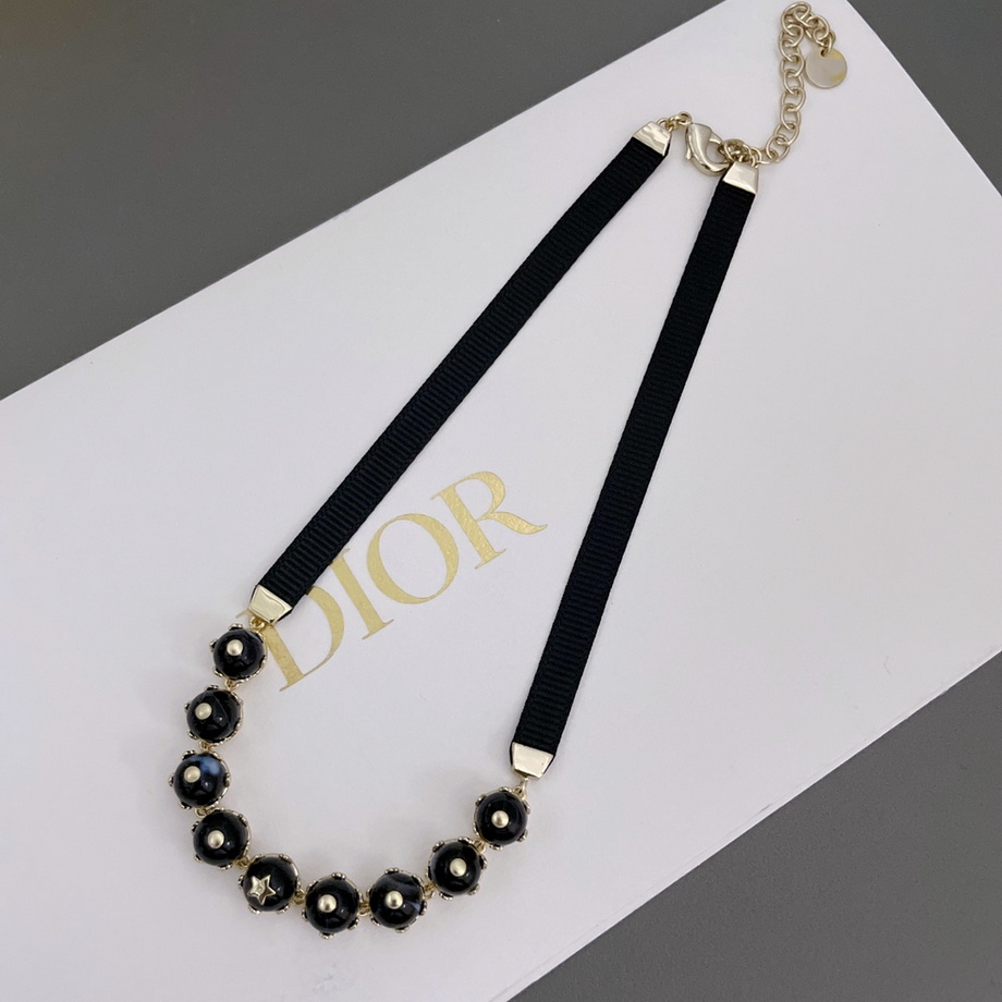 D*or necklace-096