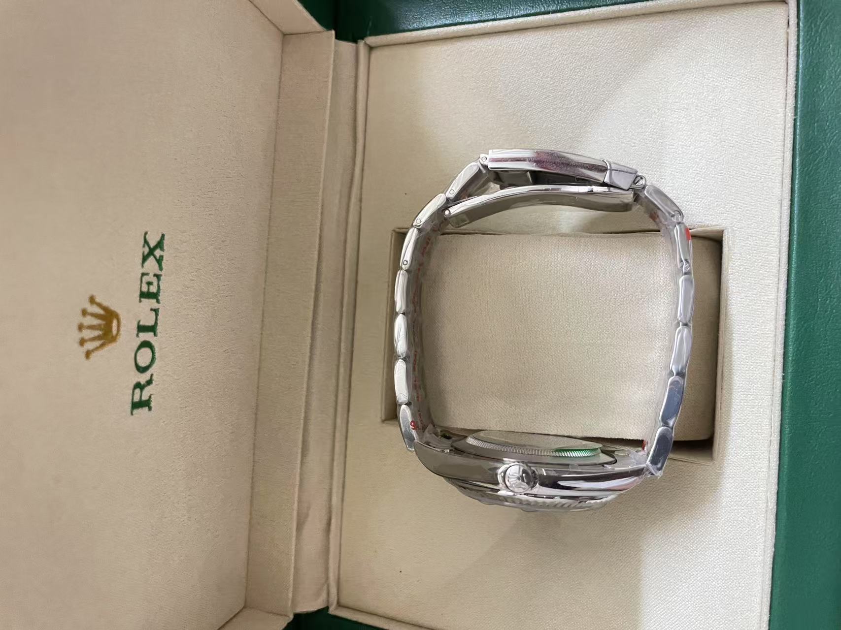 R*l*x watches-194