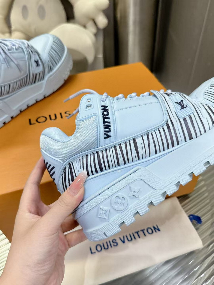 LV Shoes(AAA)-1227