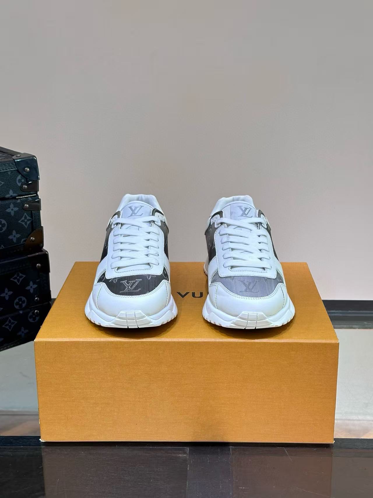 LV Shoes(AAA)-1240