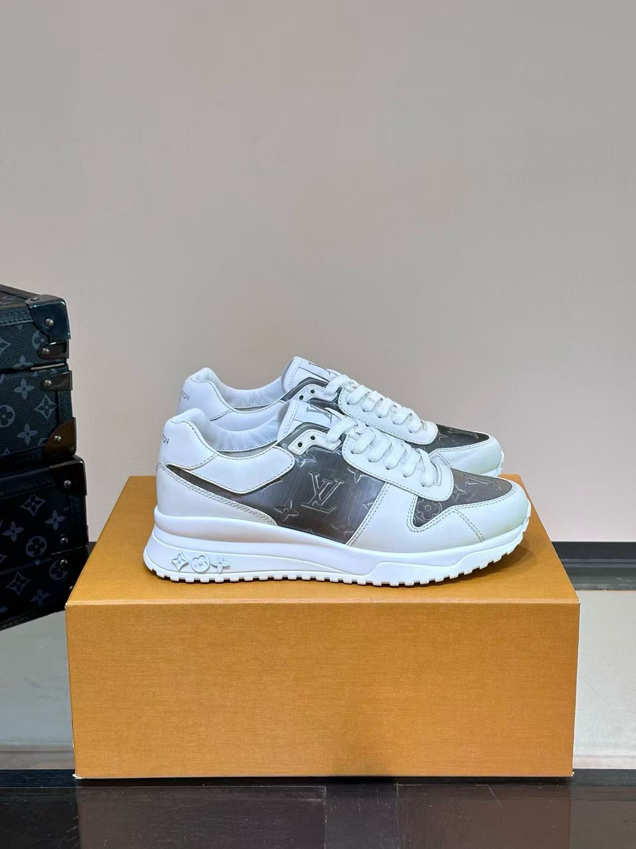LV Shoes(AAA)-1240