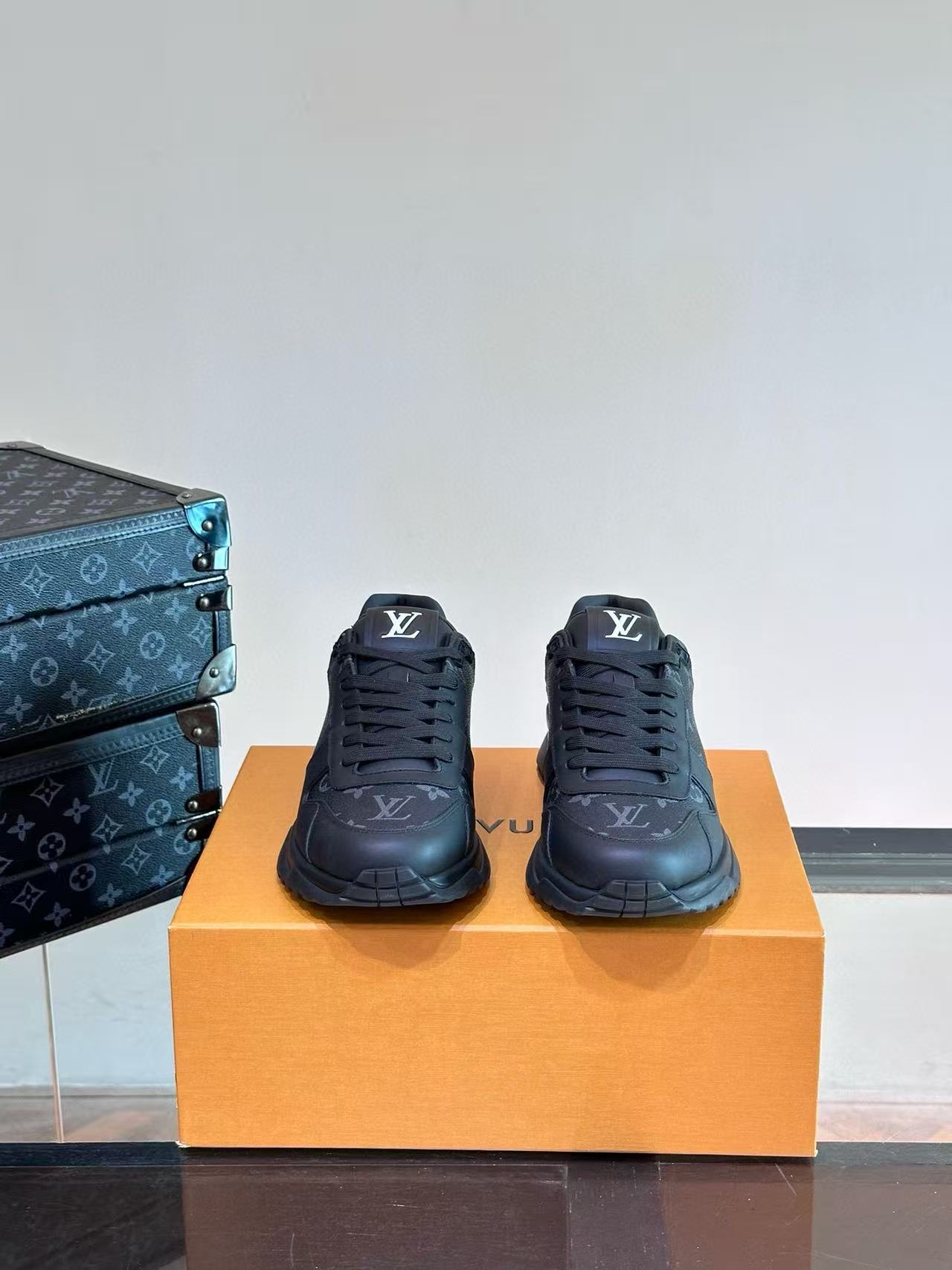 LV Shoes(AAA)-1242