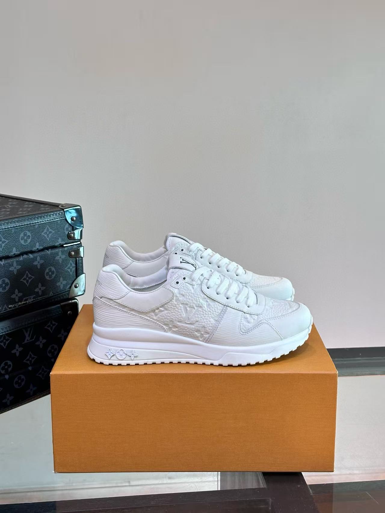 LV Shoes(AAA)-1243
