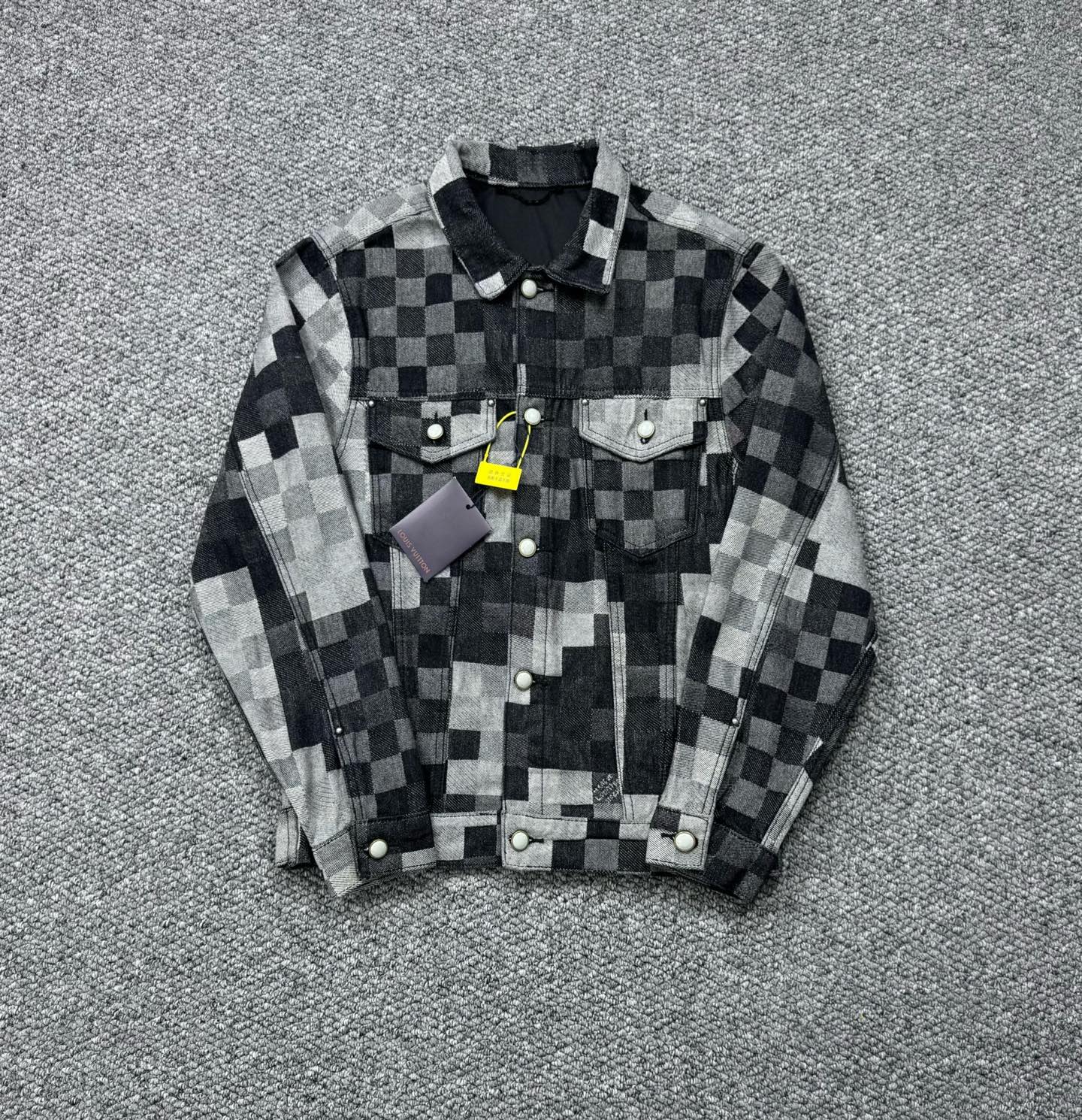 LV Jacket-022