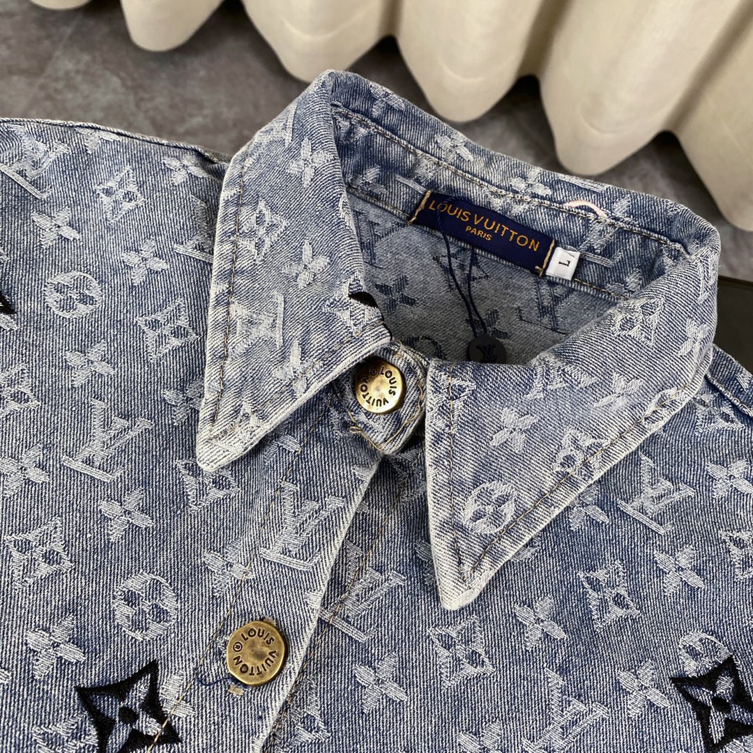LV Jacket-040
