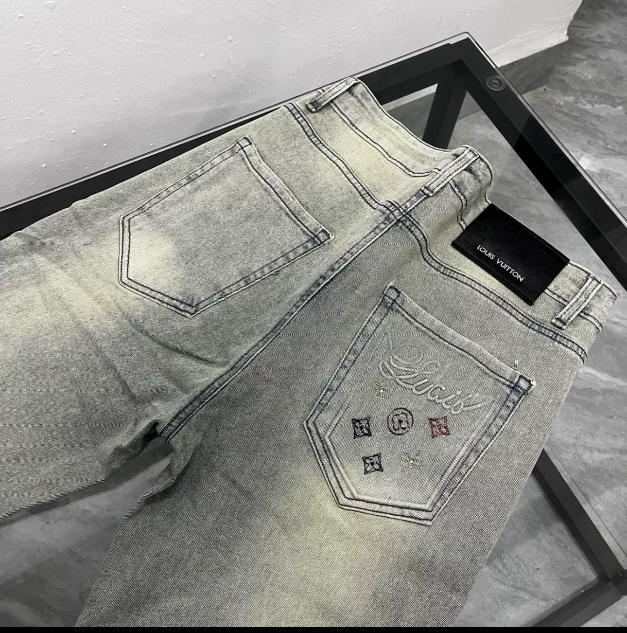 LV Jeans-010