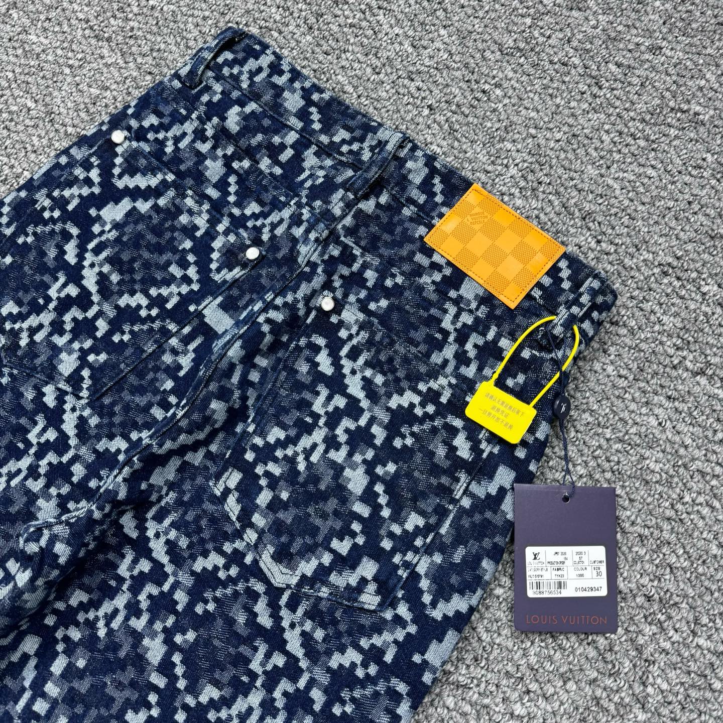LV Jeans-029