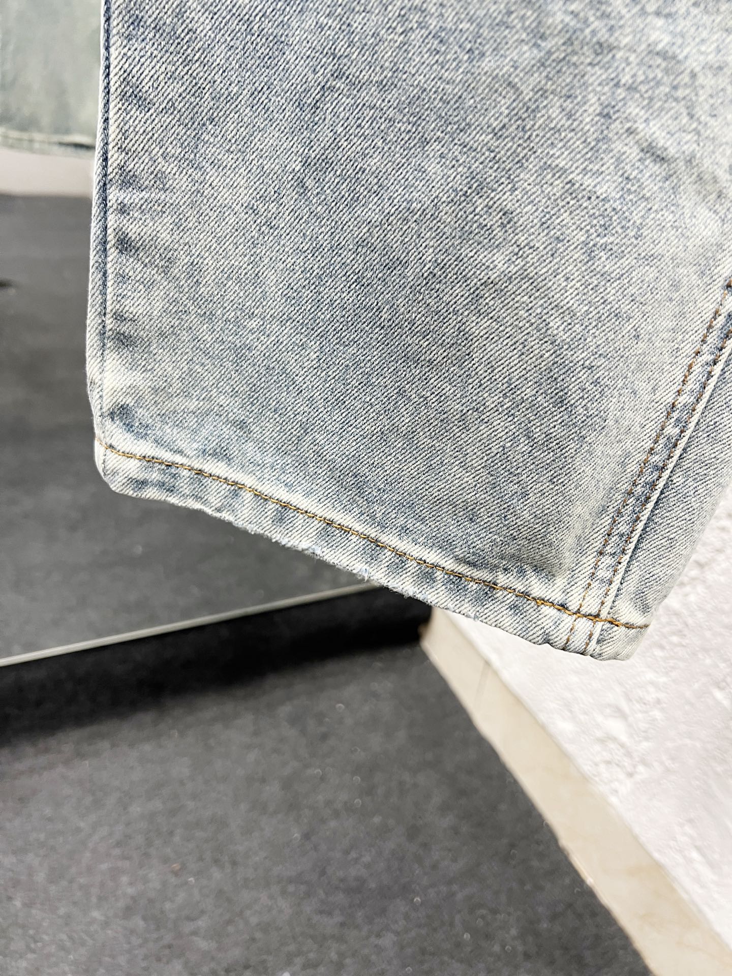 LV Jeans-033