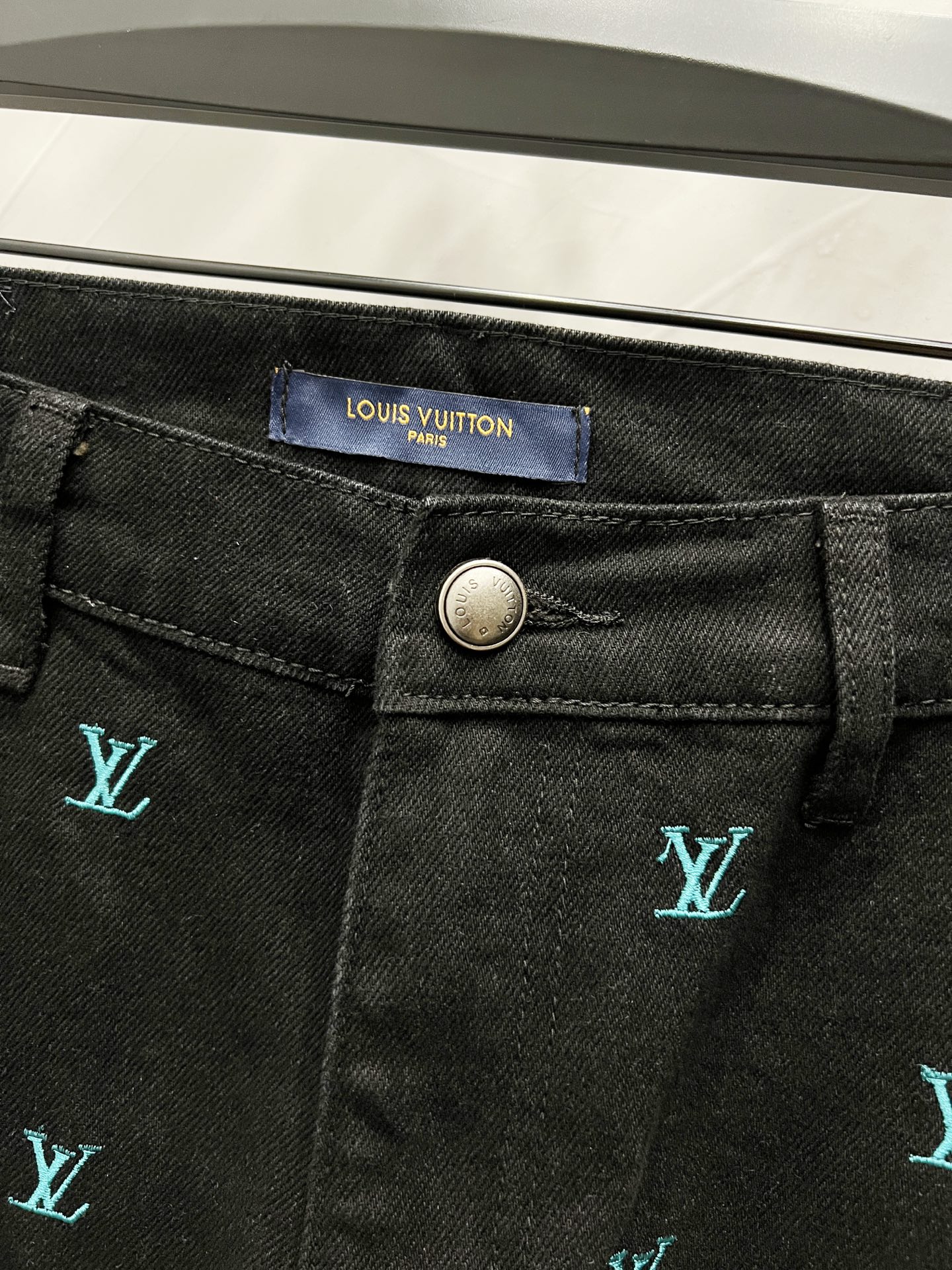 LV Jeans-036