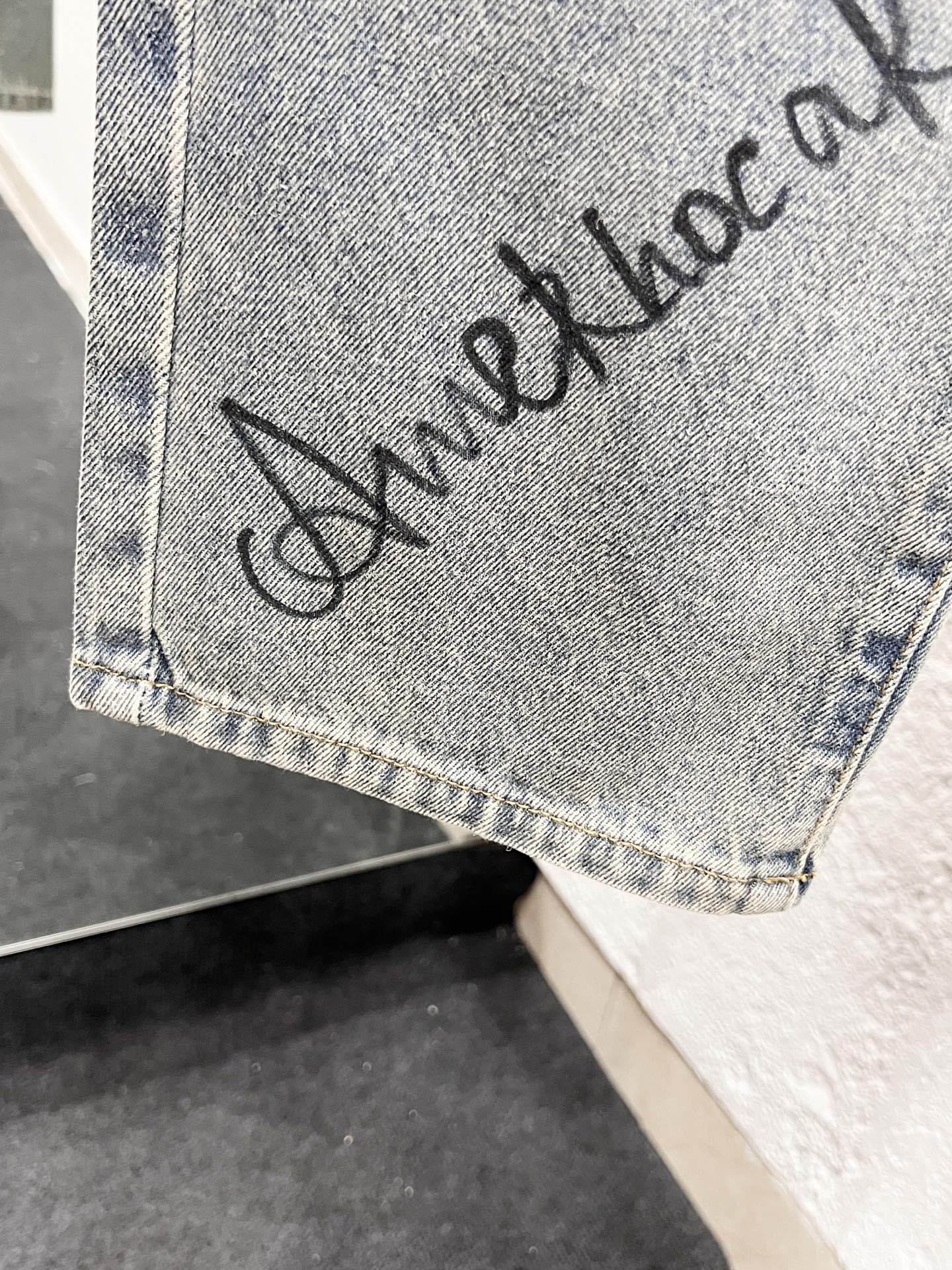 LV Jeans-072