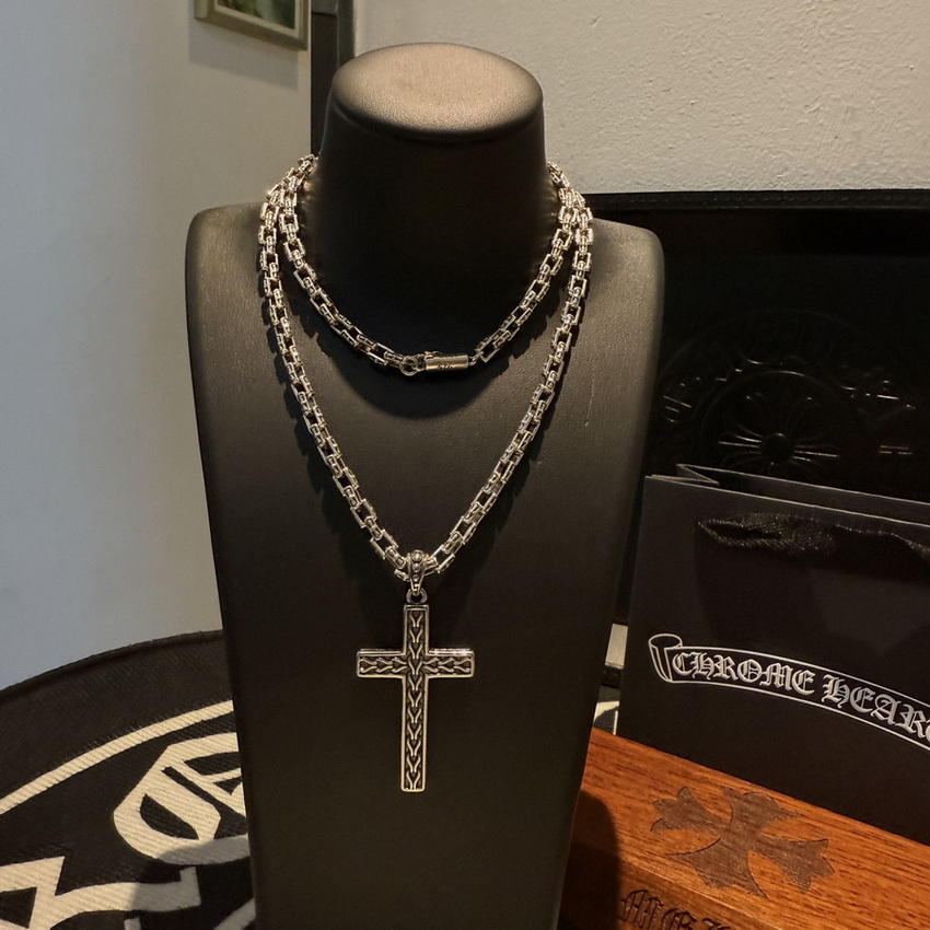 Ch*0me heart necklace-126