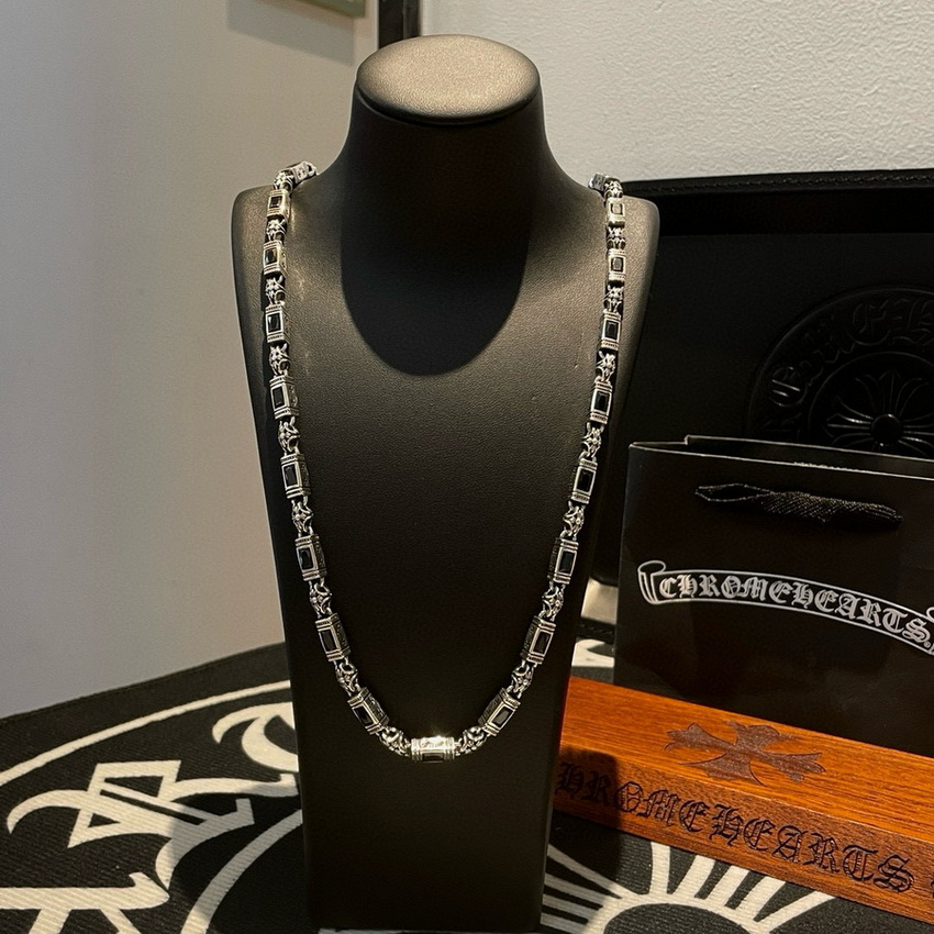 Ch*0me heart necklace-129