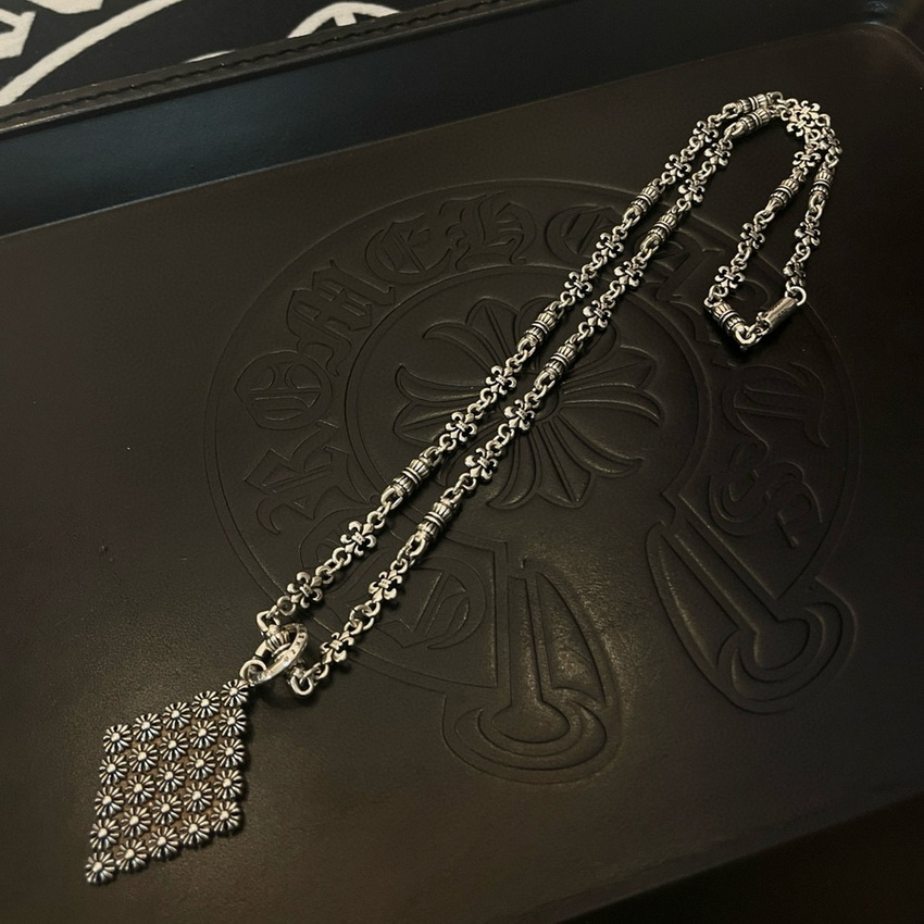 Ch*0me heart necklace-133