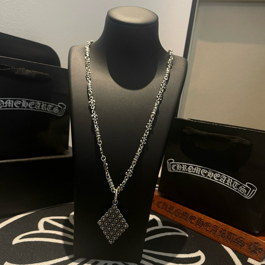 Ch*0me heart necklace-133