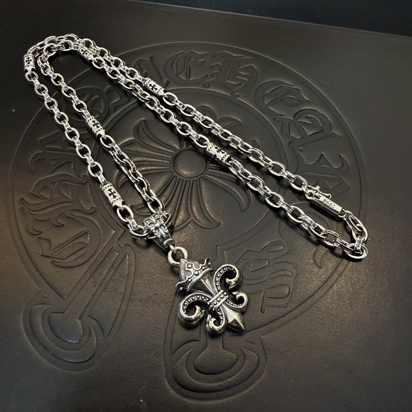 Ch*0me heart necklace-137