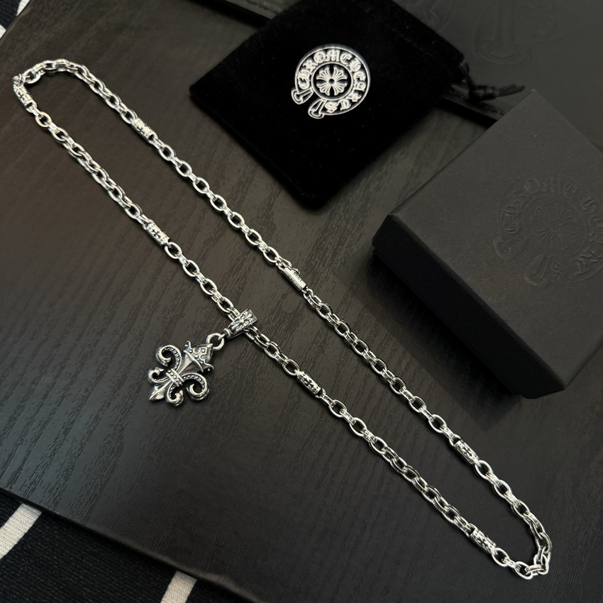Ch*0me heart necklace-137
