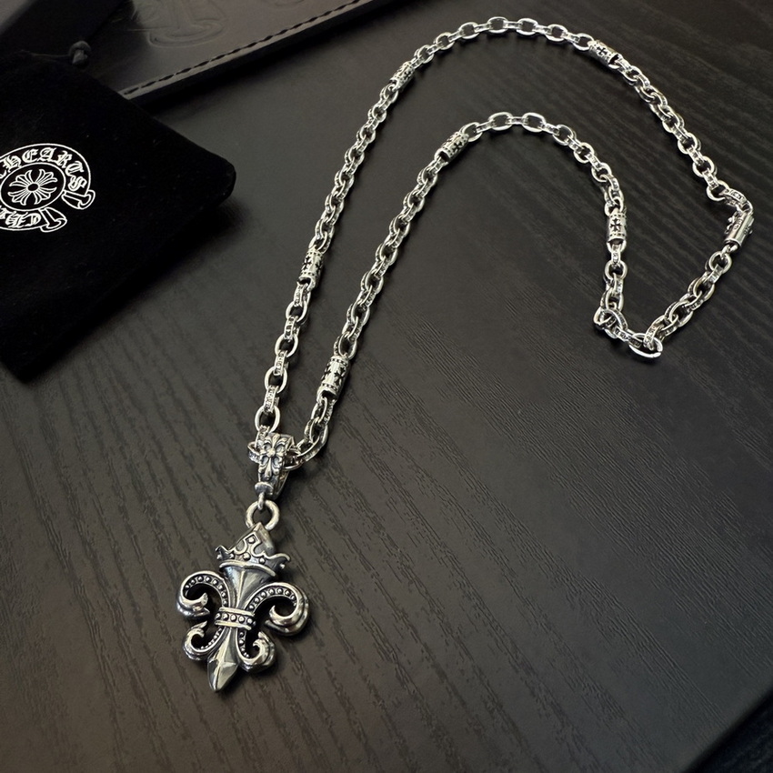 Ch*0me heart necklace-137