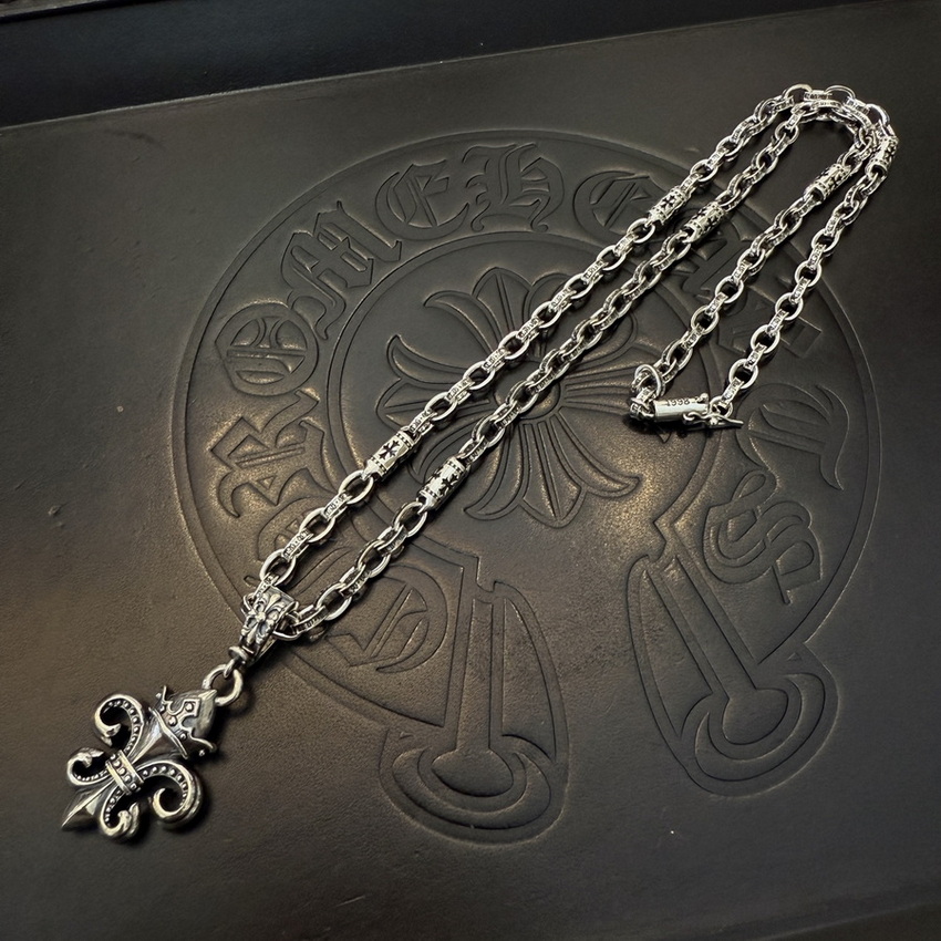 Ch*0me heart necklace-137