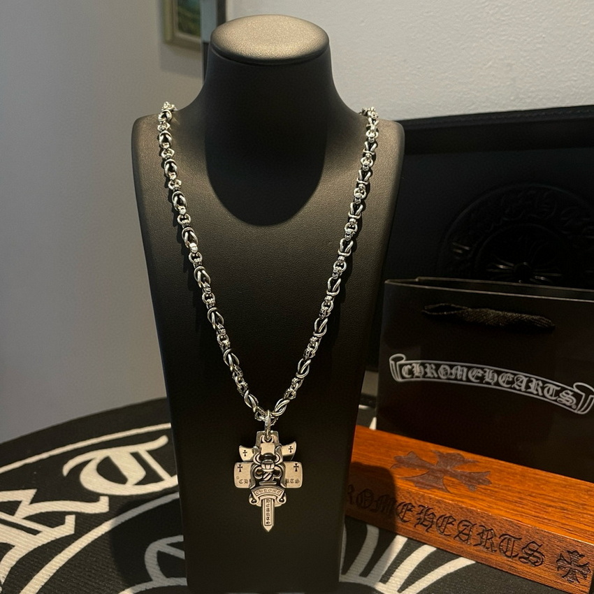 Ch*0me heart necklace-141