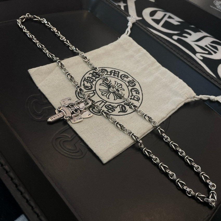 Ch*0me heart necklace-141