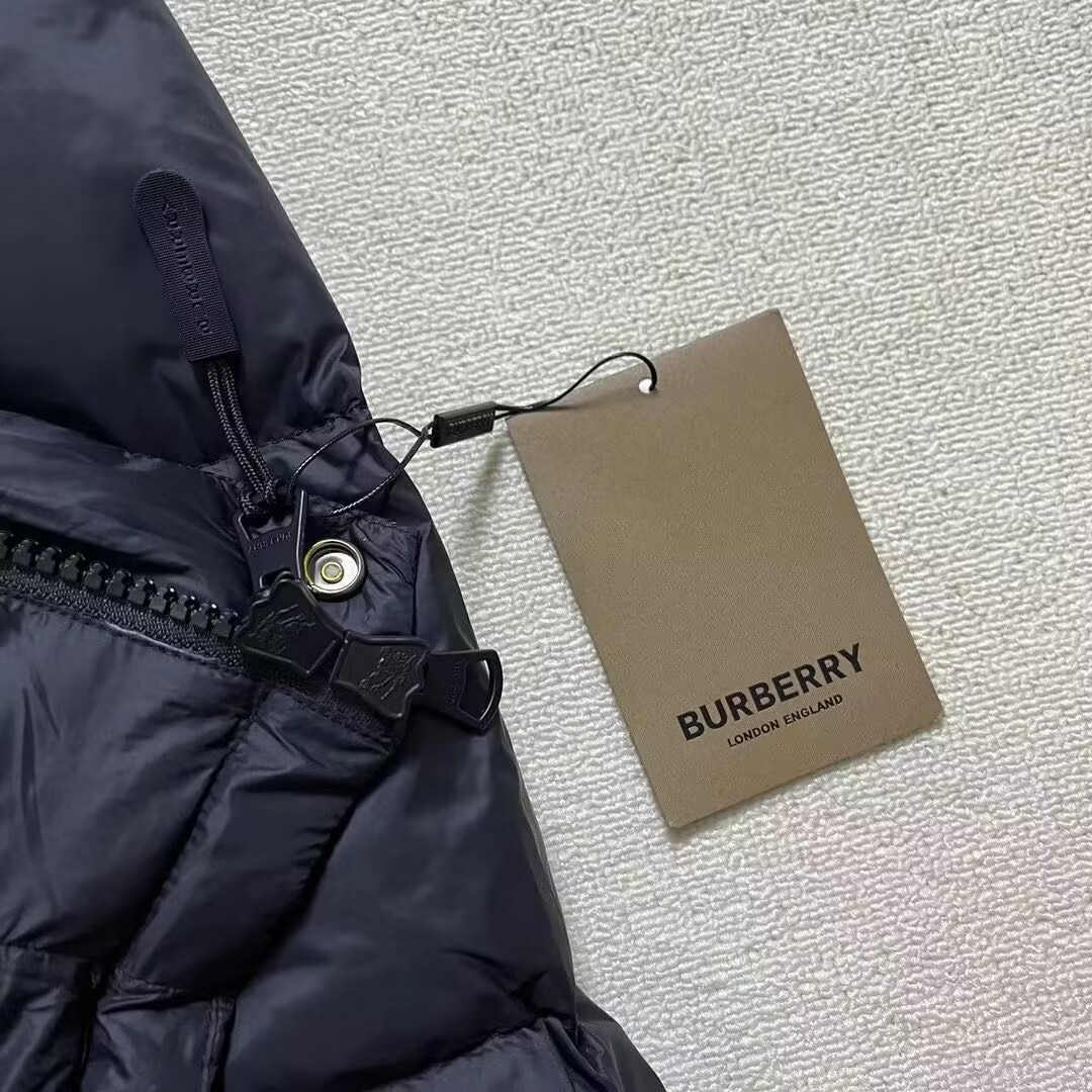 B**rry coat-001