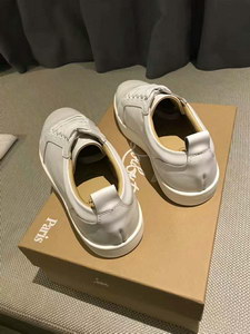 CL Men Shoes-250